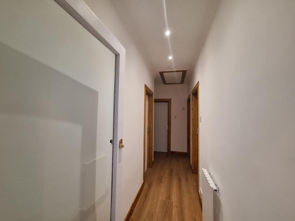 Uplands Grove Bungalow Hotel Вулвергемптон Екстериор снимка